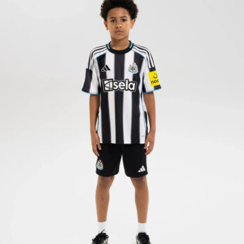 Alternative view of Maillot Enfant Newcastle Domicile 2025 2026